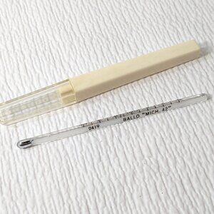 Vintage Ballo Mich. 42 Glass Fever Thermometer Oral w/ original Case #2419 USA